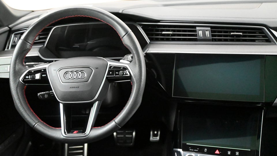 Audi Q8 e-tron 55 S-line quattro 5d