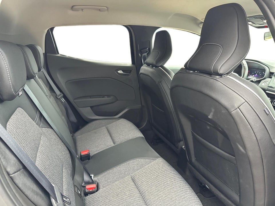 Renault Clio V 1,0 TCe 100 Intens 5d