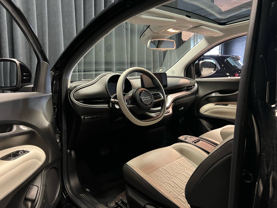 Fiat 500e 42 la Prima by Bocelli 3d