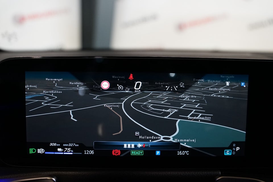 Mercedes EQB300 AMG Line 4Matic 5d