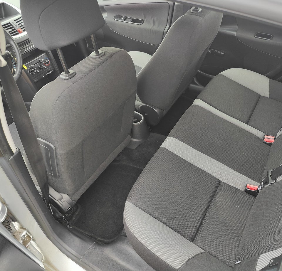 Peugeot 207 1,4 Comfort+ 5d