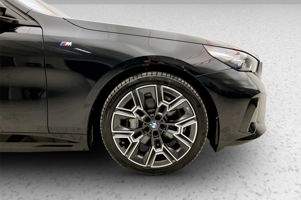 BMW i5 eDrive40 Touring Fully Charged 5d