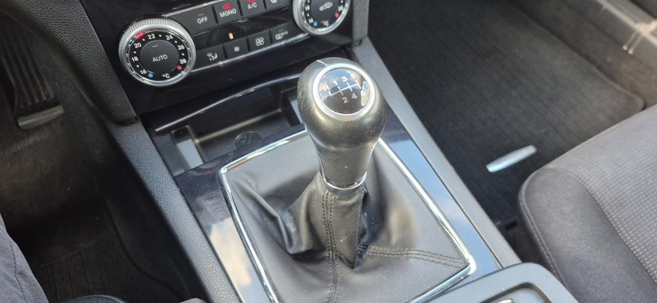 Mercedes C200 1,8 Kompressor Elegance 4d