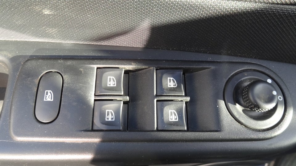 Renault Captur 0,9 TCe 90 Expression 5d