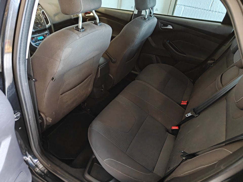 Ford Focus 1,6 TDCi 115 Titanium stc. 5d