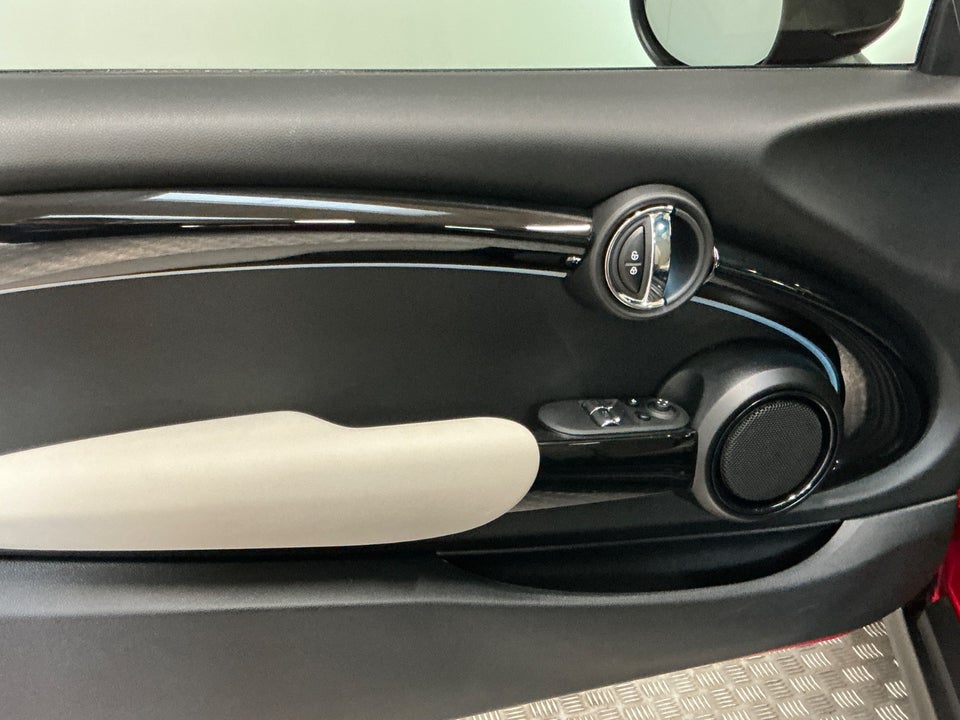 MINI Cooper SE Camden Edition 3d