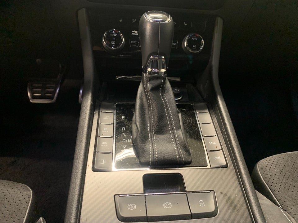 Skoda Superb 1,4 TSi iV Sportline Combi DSG 5d