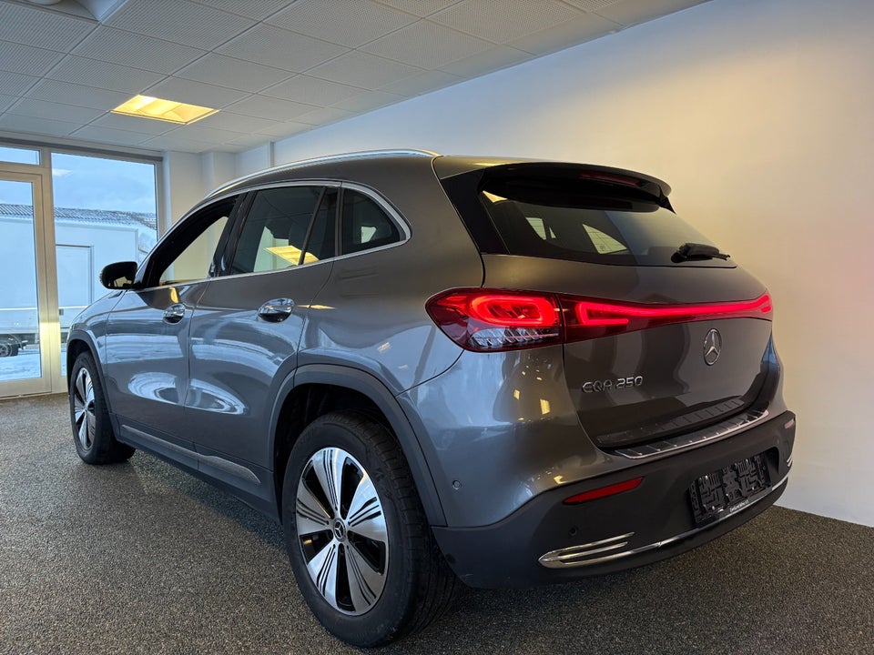 Mercedes EQA250 Progressive 5d