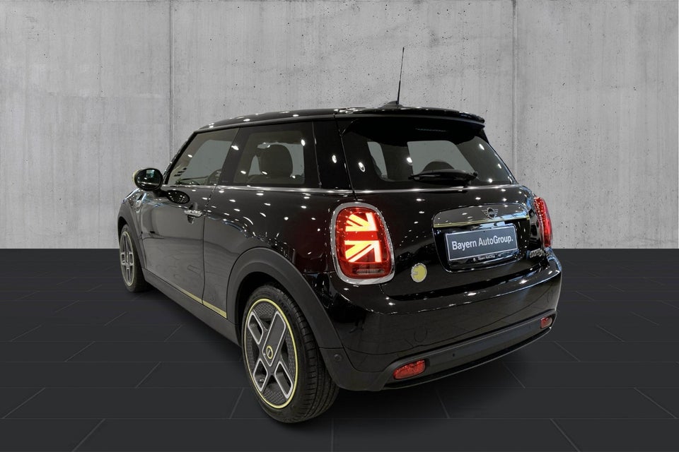 MINI Cooper SE Trim M Greenwich 3d