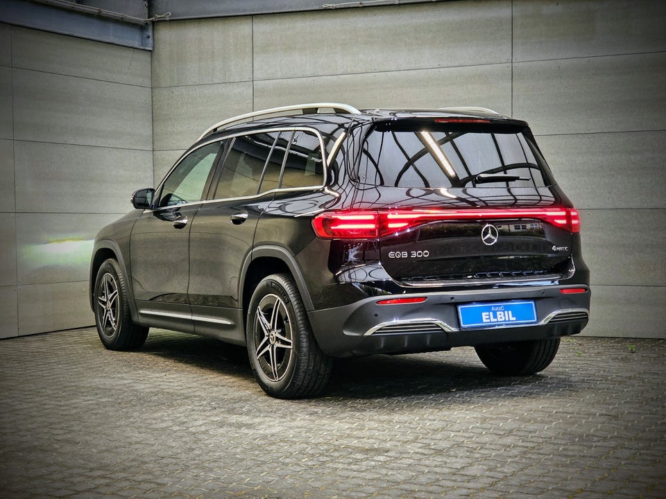 Mercedes EQB300 AMG Line 4Matic 5d