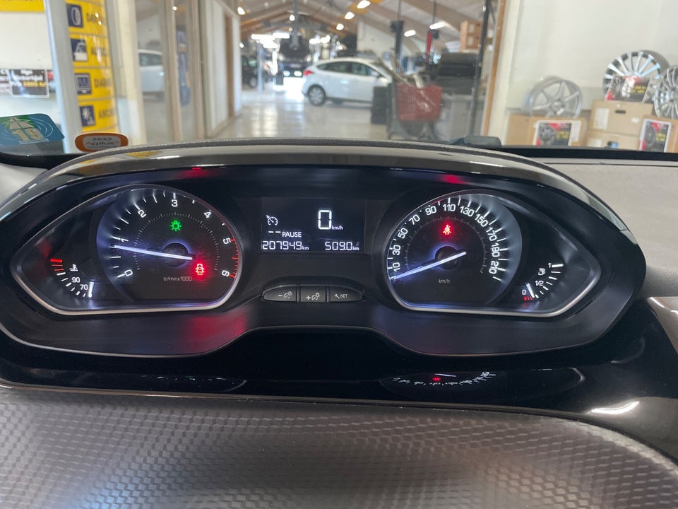 Peugeot 208 1,6 BlueHDi 100 Allure 5d