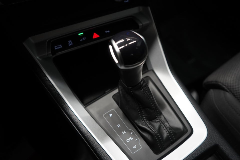 Audi Q3 45 TFSi e Attitude plus S-tr. 5d