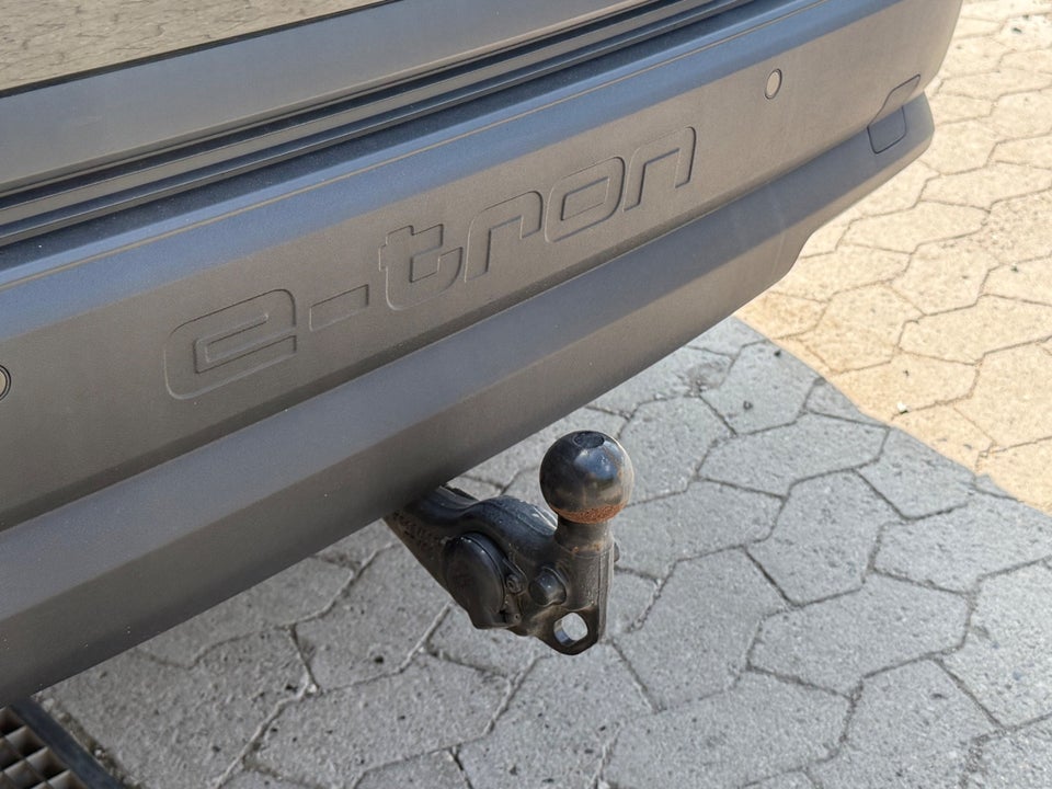 Audi Q4 e-tron 45 Progress 5d