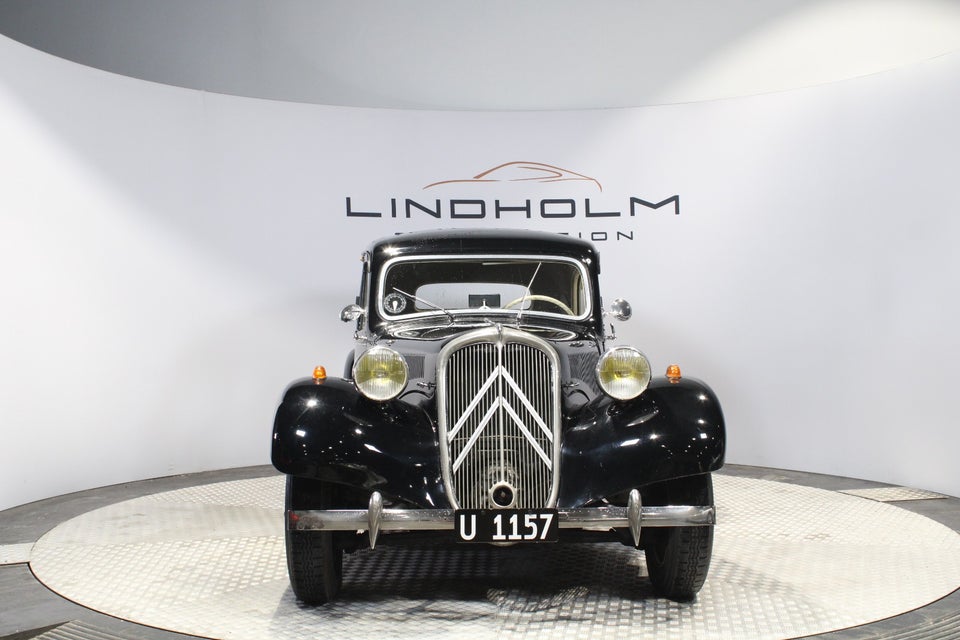 Citroën Traction Avant 1,9 11BL 4d