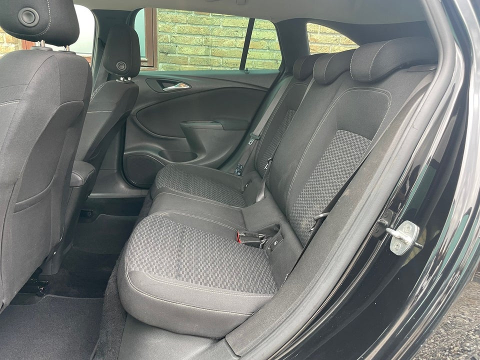 Opel Astra 1,0 T 105 Enjoy Sports Tourer 5d