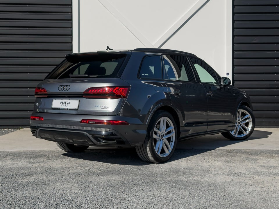 Audi Q7 55 TFSi e S-line quattro Tiptr. 5d