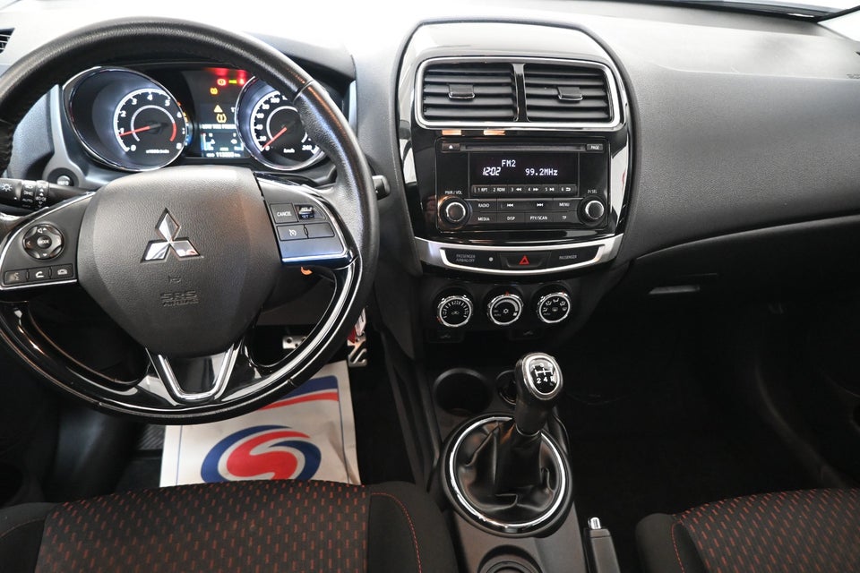 Mitsubishi ASX 1,6 Invite 5d