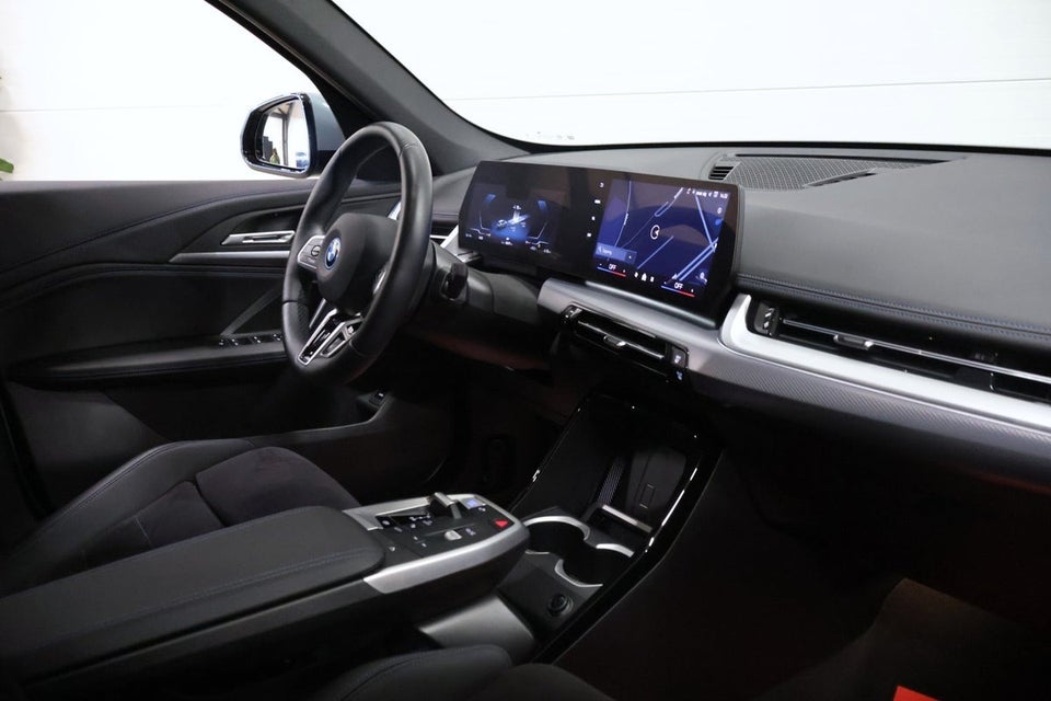 BMW iX1 eDrive20 M-Sport 5d