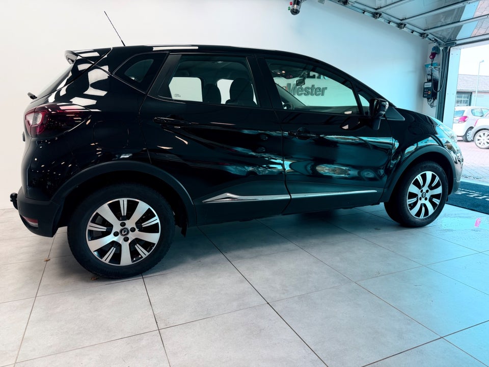 Renault Captur 0,9 TCe 90 Intens 5d