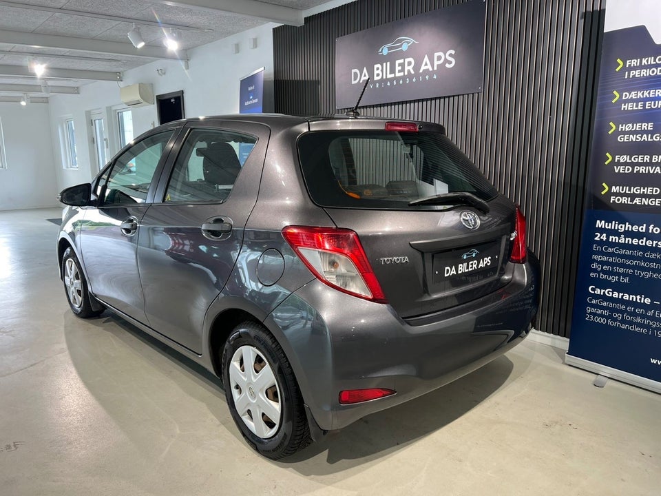 Toyota Yaris 1,0 VVT-i T2 5d