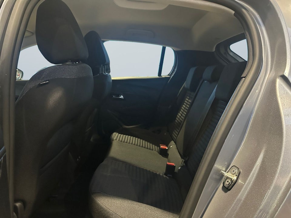 Peugeot e-208 50 Active 5d