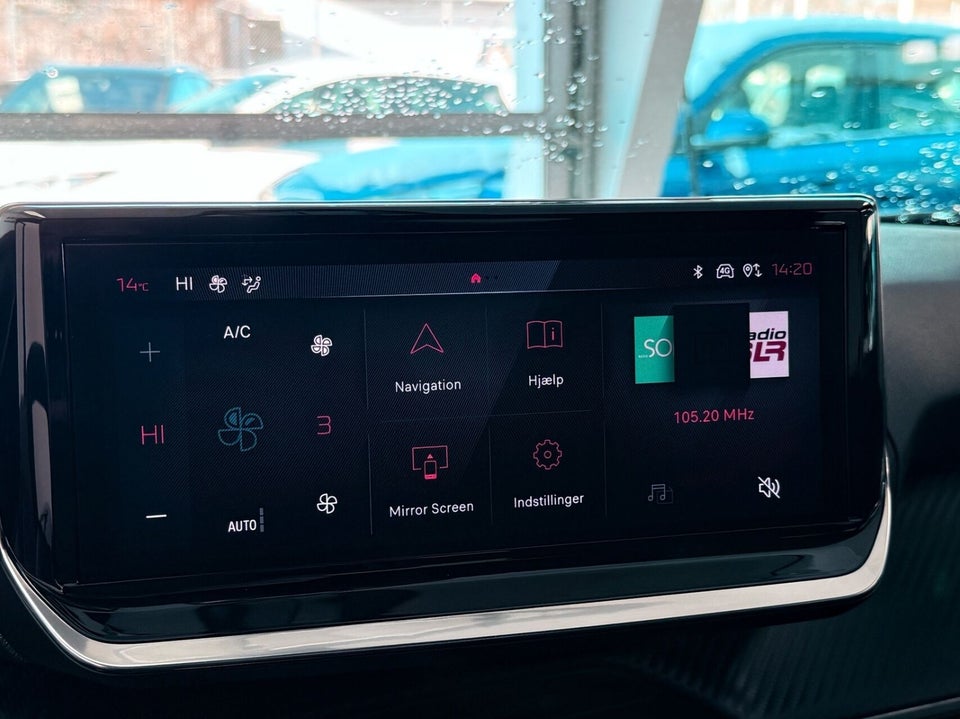 Peugeot 2008 1,2 PureTech 100 Black Limited 5d