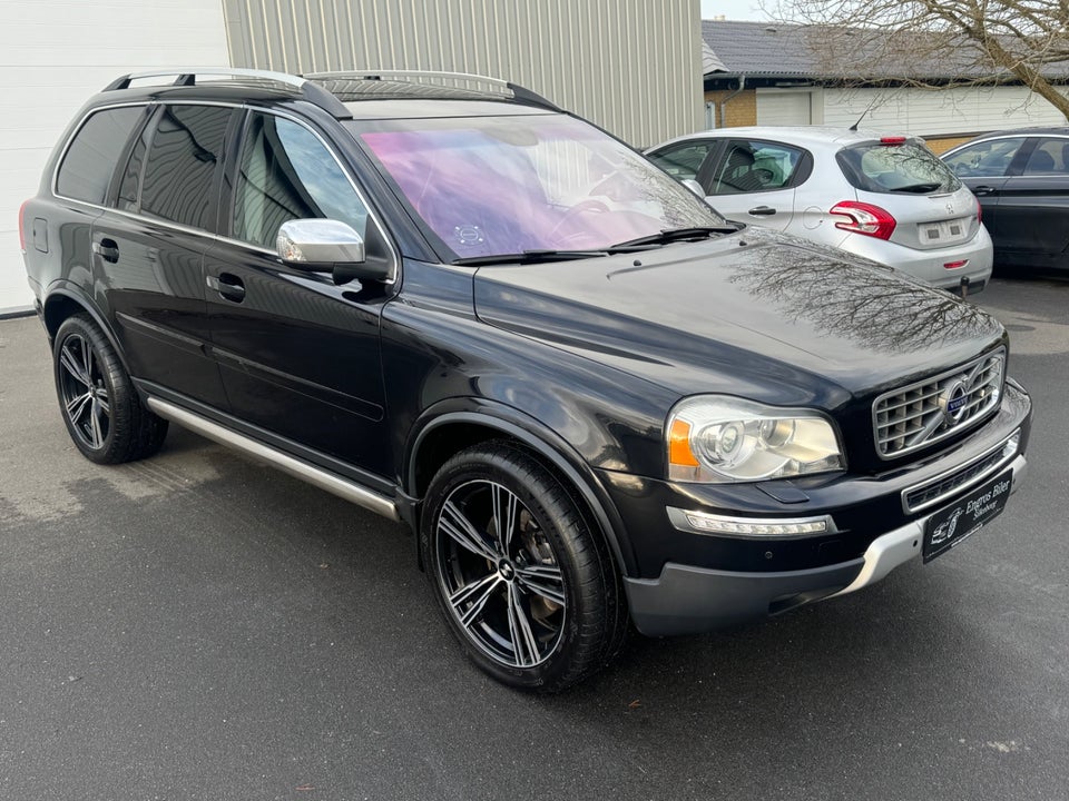 Volvo XC90 2,4 D5 200 R-Design aut. AWD 7prs 5d