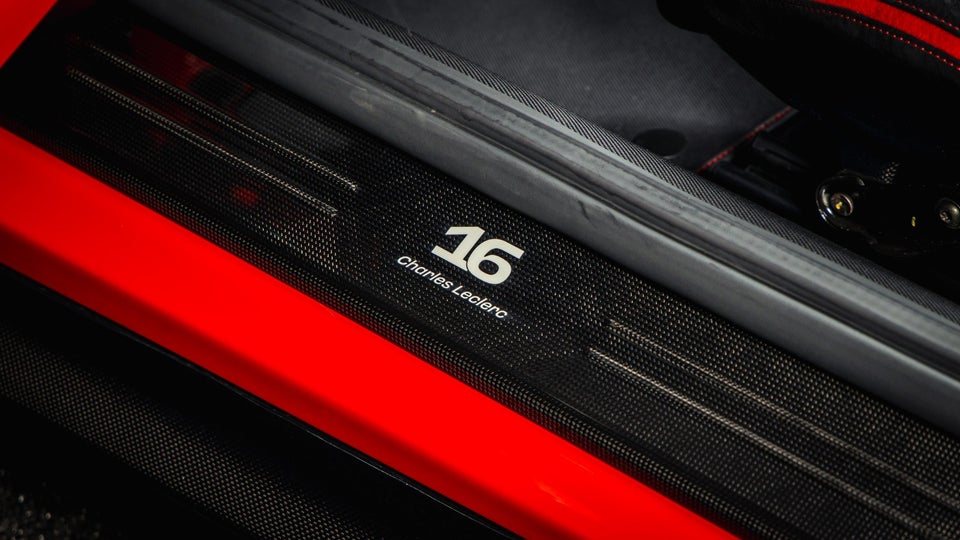 Ferrari 812 Competizione 6,5 DCT 2d