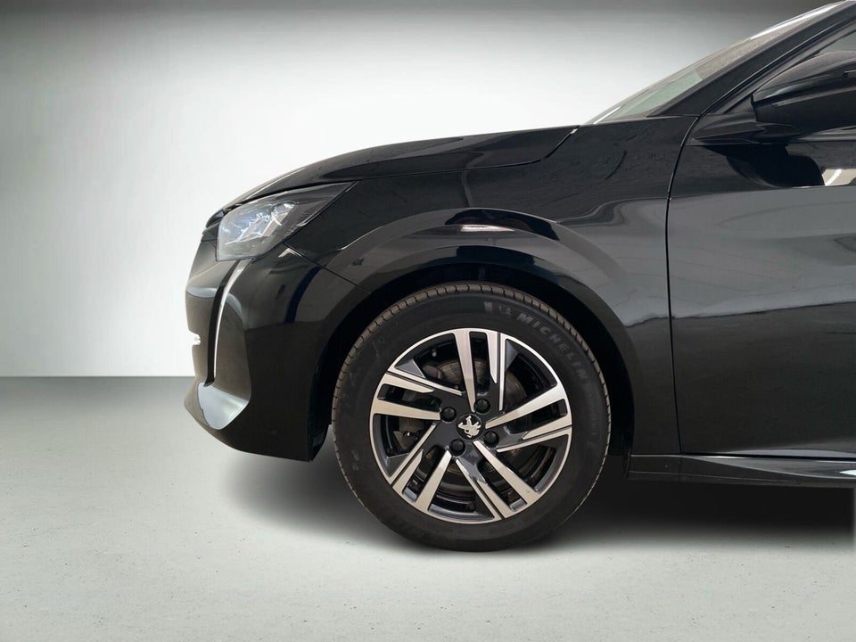 Peugeot 208 1,2 PureTech 100 Allure EAT8 5d