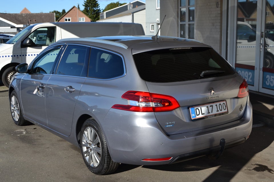 Peugeot 308 1,6 BlueHDi 120 Allure Sky SW 5d