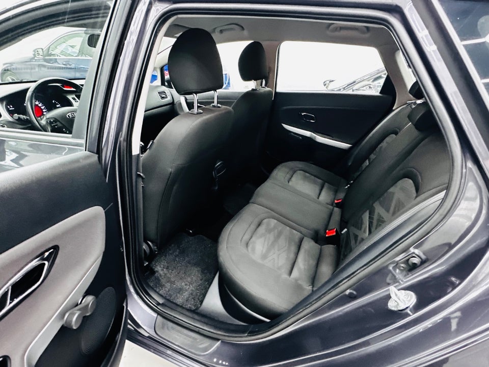 Kia Ceed 1,6 CRDi 128 Active SW 5d