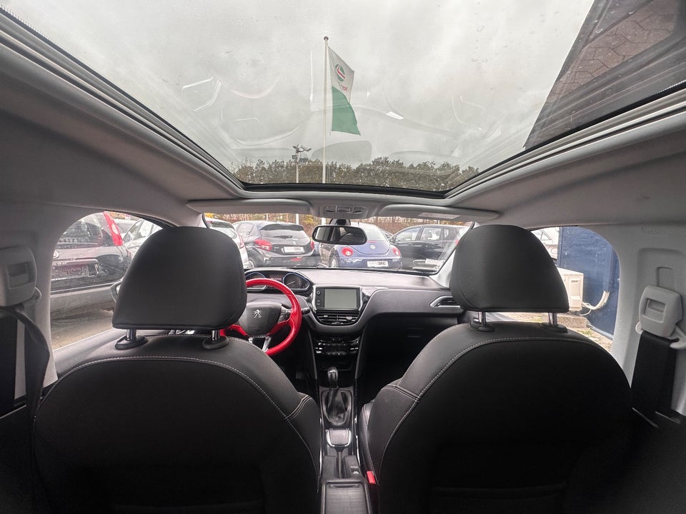 Peugeot 2008 1,6 BlueHDi 100 Allure 5d
