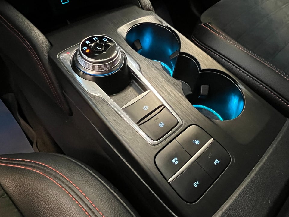 Ford Kuga 2,5 PHEV ST-Line X CVT 5d