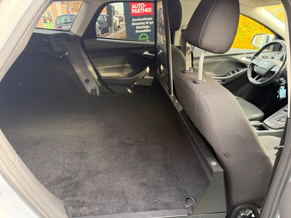 Ford Focus 1,5 TDCi 120 Business stc. aut. Van 5d