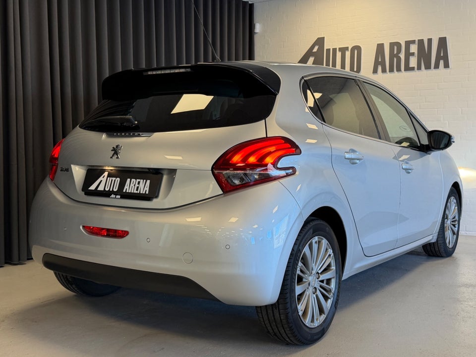 Peugeot 208 1,6 BlueHDi 100 Desire Sky 5d
