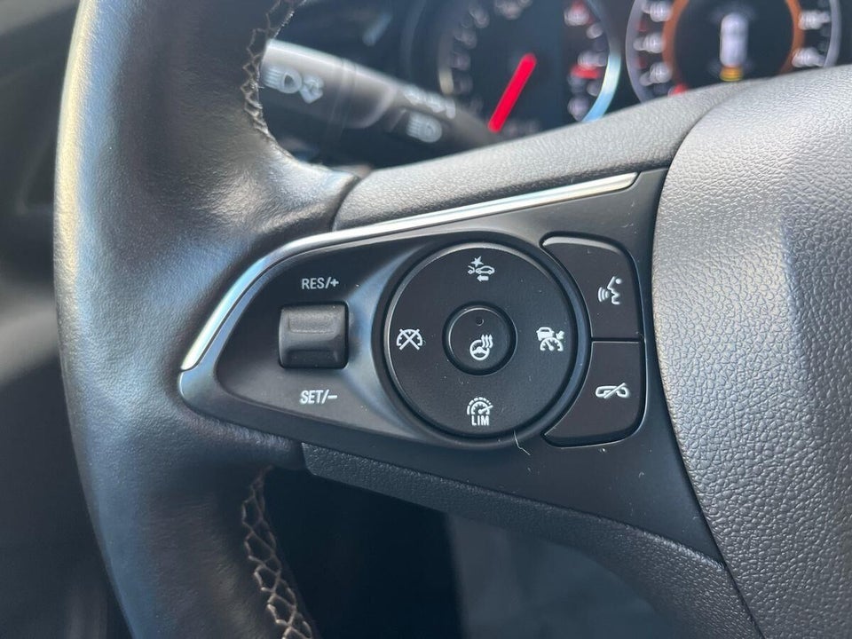 Opel Insignia 1,5 T 165 Dynamic Sports Tourer 5d