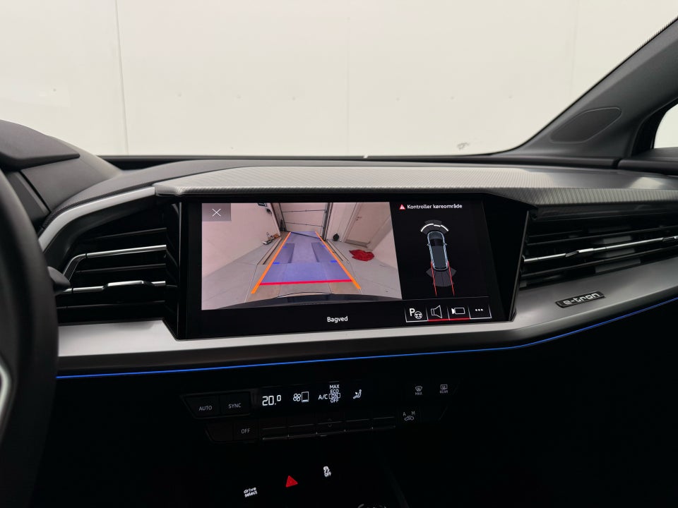 Audi Q4 e-tron 45 Advance quattro 5d