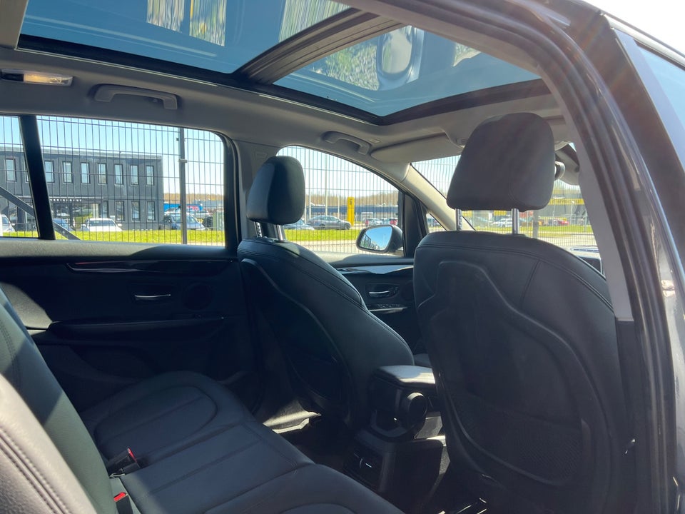 BMW 218i 1,5 Gran Tourer Connected aut. 7prs 5d