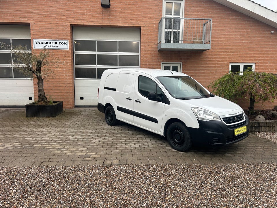 Peugeot Partner 1,6 BlueHDi 100 L2 Flex Van 5d
