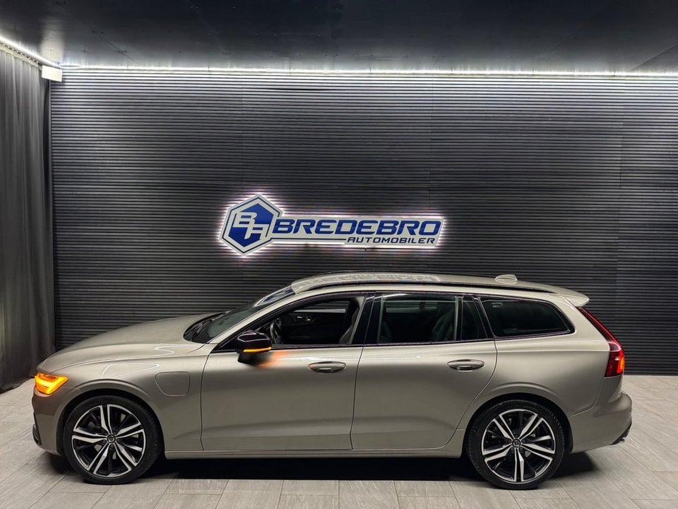Volvo V60 2,0 T6 ReCharge R-Design aut. AWD 5d