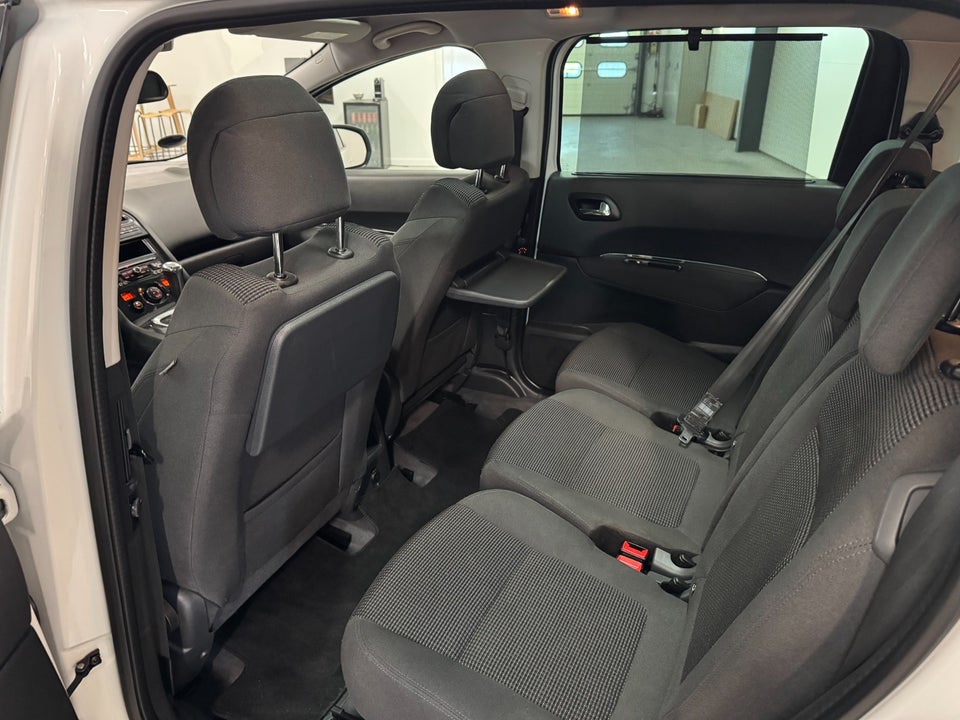 Peugeot 5008 1,6 BlueHDi 120 Allure EAT6 7prs 5d