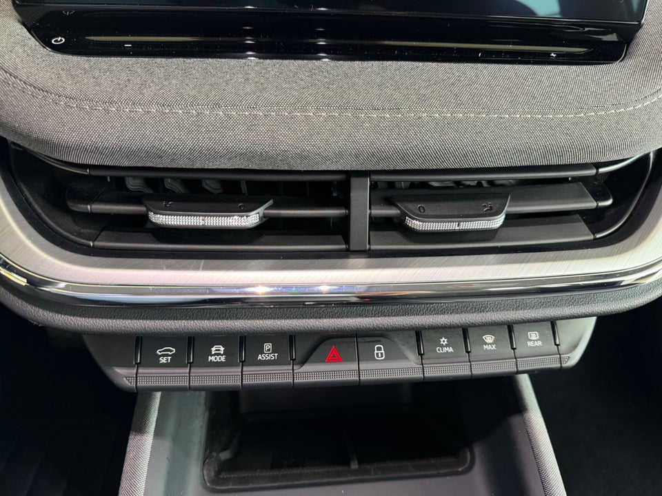 Skoda Enyaq 80 iV Loft 5d