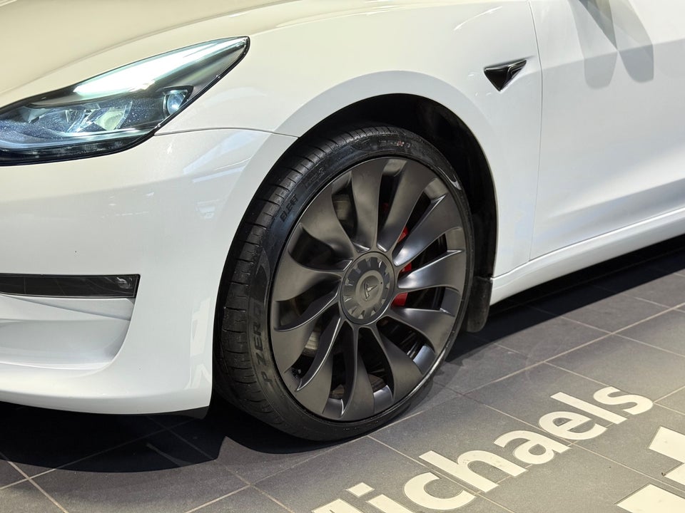 Tesla Model 3 Performance AWD 4d