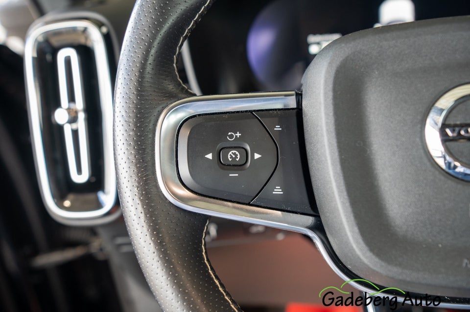 Volvo XC40 P8 ReCharge Twin R-Design 5d