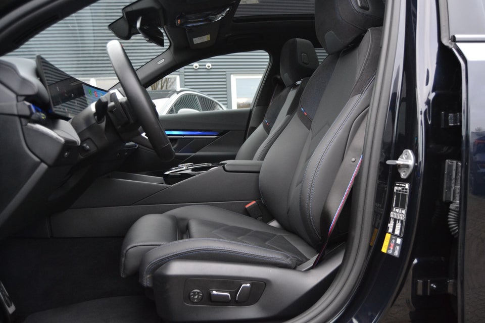 BMW i5 M60 Touring xDrive 5d