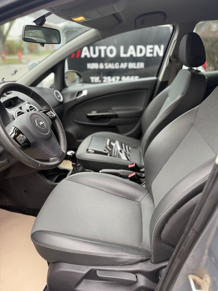 Opel Corsa 1,4 16V Cosmo 5d