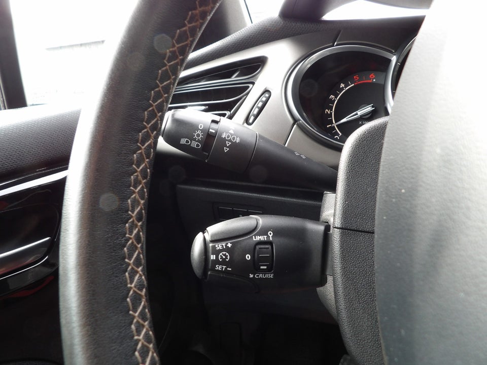 DS DS 3 1,6 BlueHDi 100 Sport 3d