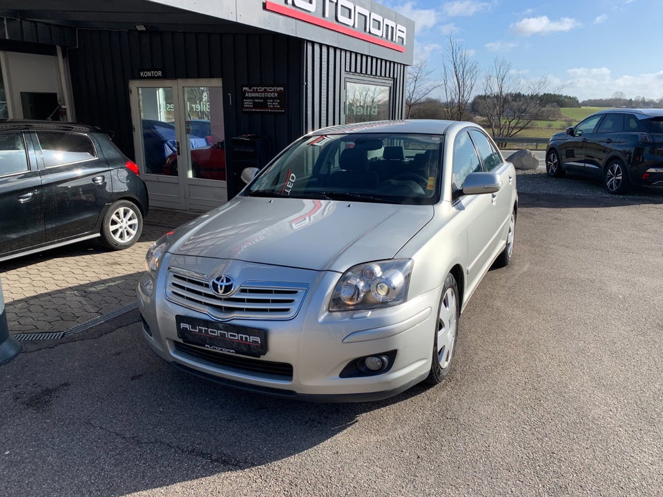 Toyota Avensis 1,8 VVT-i Sol 4d