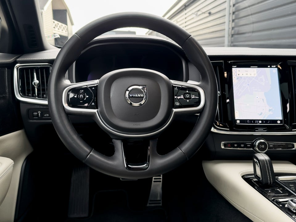 Volvo V90 2,0 T8 ReCharge R-Design aut. AWD 5d