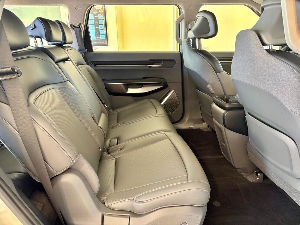 Kia EV9 76 Standard Range Upgrade RWD 7prs 5d